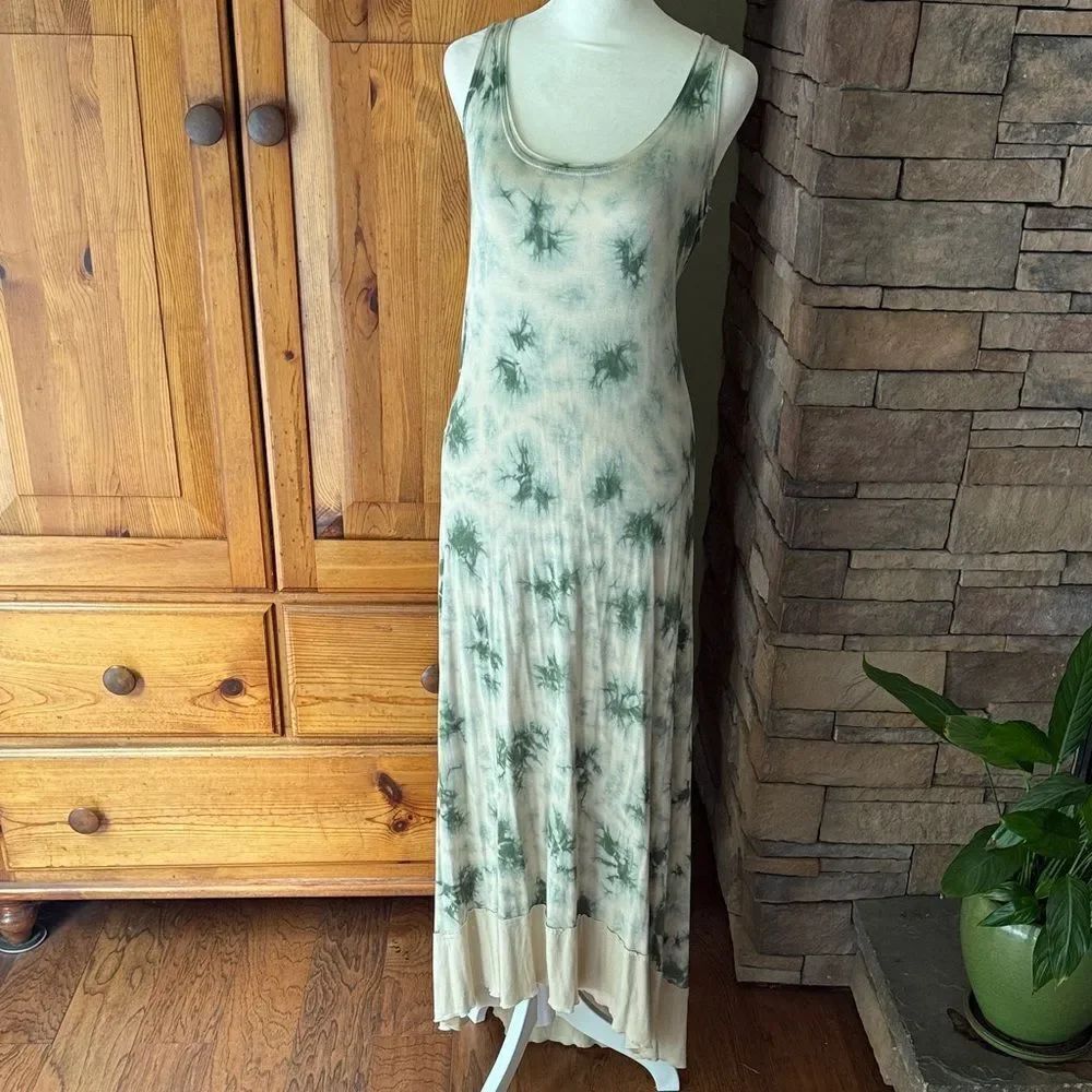Kenzie Green Tie-Dye Maxi Dress.  Size Small